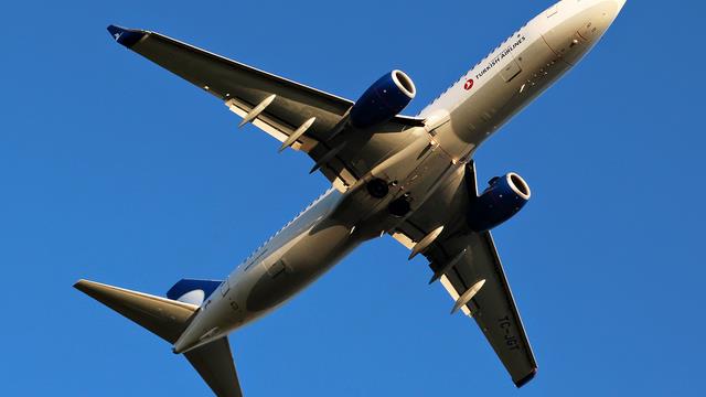TC-JGT:Boeing 737-800:Turkish Airlines